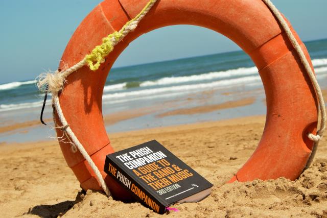 /image.axd?picture=/2016/8/ReadTheBook/The Phish Companion - 06 Read the book, saved my life.jpg