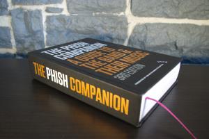 /image.axd?picture=/2016/8/ReadTheBook/mini/Phish Companion 1.jpg