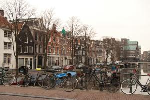 /image.axd?picture=/2012/3/2012-03-14 Amsterdam/mini/5 Canals of Amsterdam (2).jpg