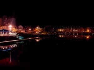 /image.axd?picture=/2014/10/2013-10-30 Back/mini/Night Lights (2).jpg