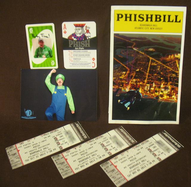 /image.axd?picture=/2014/10/2013-10-31 Set3/Phishbill Volume 5 - 10-31-13 (02).jpg